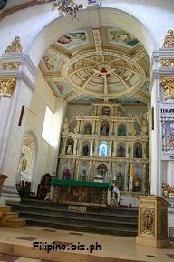 San Pedro de Alcantara Church altar